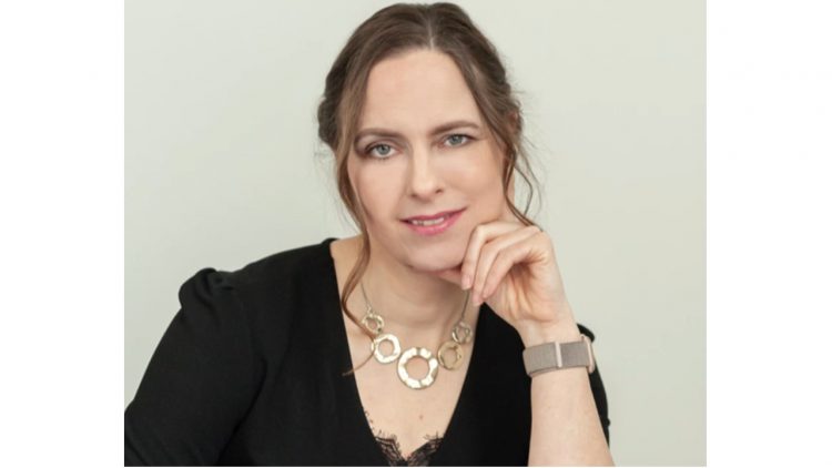 Image of Online Vet Training instructor Esther Hagen-Plantinga