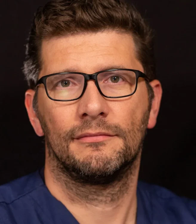 Image of Online Vet Training instructor Kris Gommeren